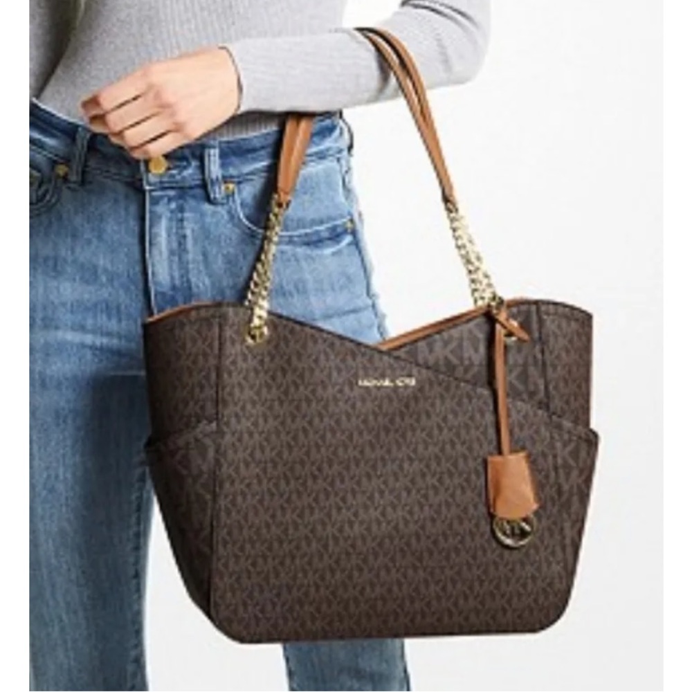MICHEAL KORS BAG GIVEAWAY TONIGHT!!! - Picture 1 of 4